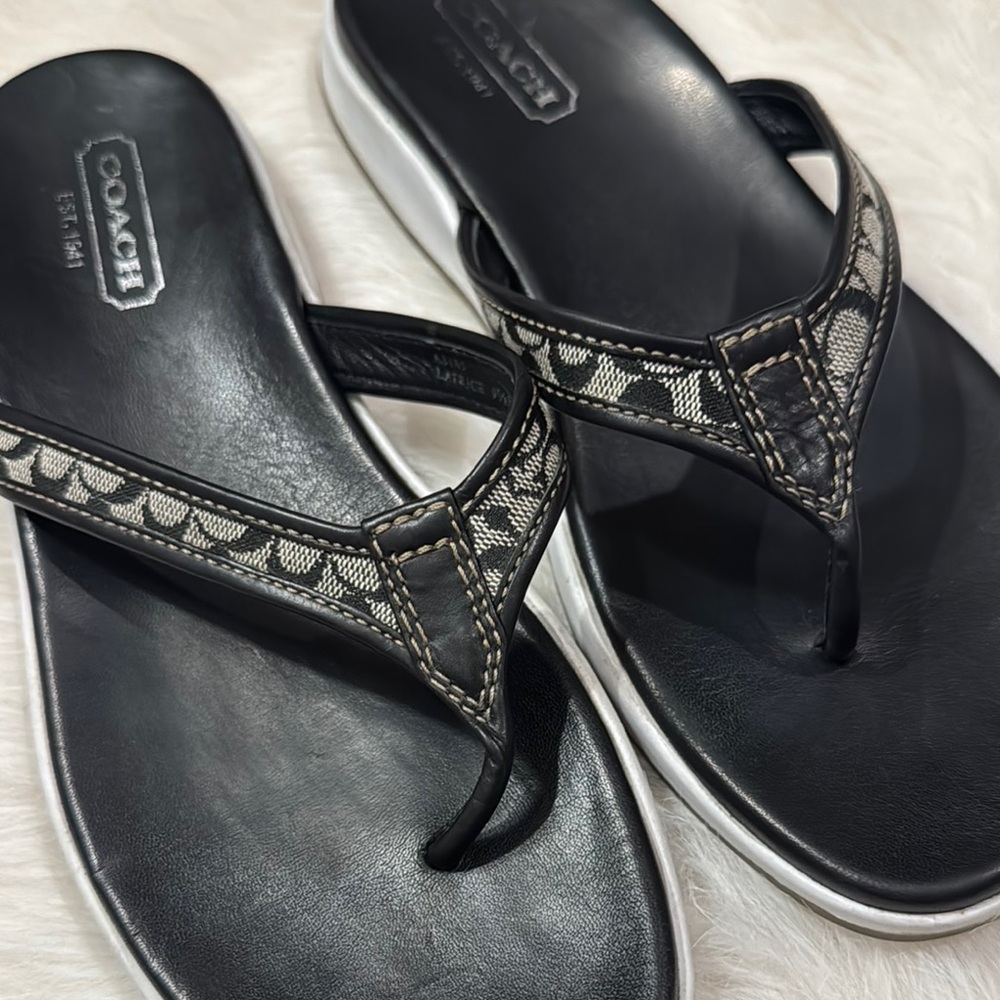 Coach Black and Gray Sandals Size 9 1/2 pre-owned. - Picture 6 of 7